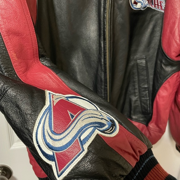 Colorado Avalanche Black and Red Leather Jacket - Picture 3 of 11